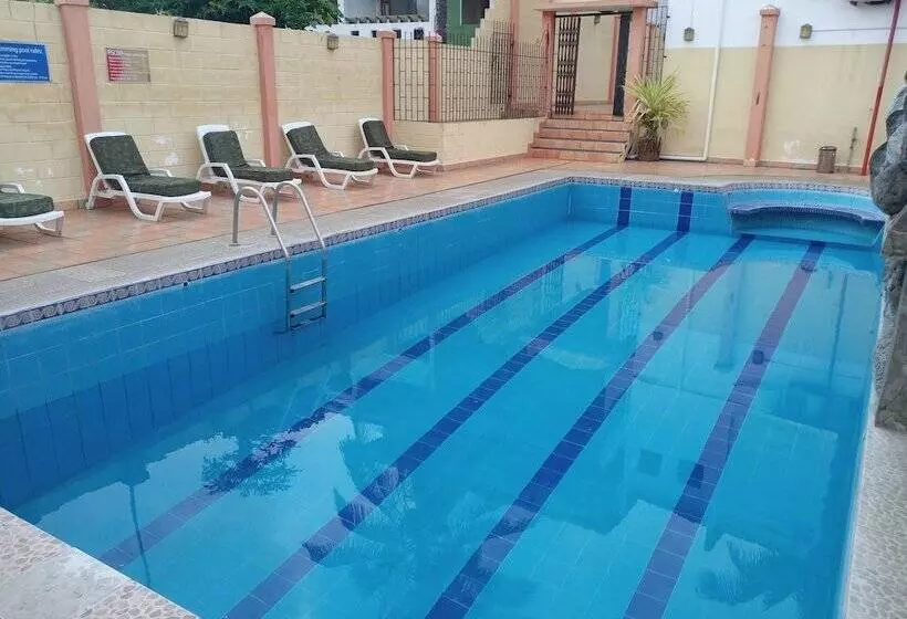 هتل Palmeras