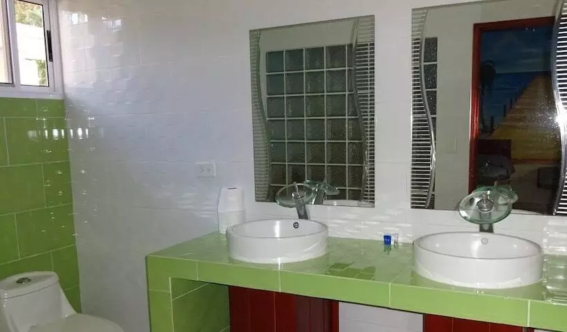 ホテル Paradise Inn