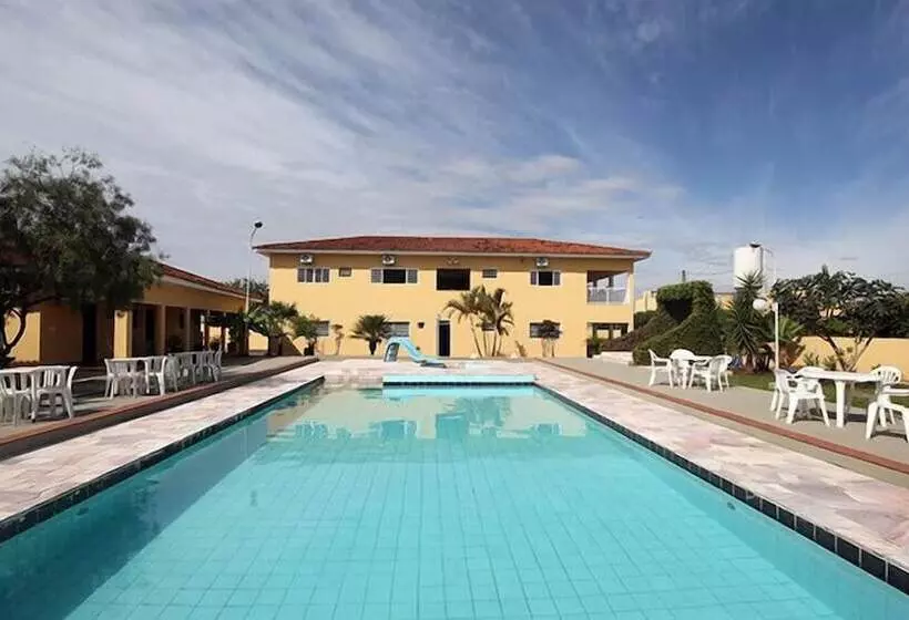 ホテル Pousada Villa Real