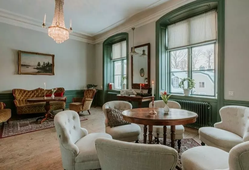 Hotelli Schenströmska Herrgården