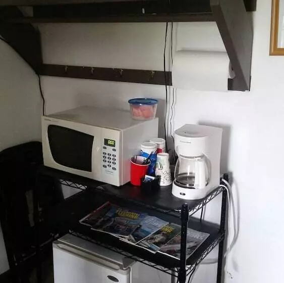 Majatalo The School House Inn