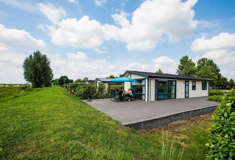 リゾートホテル Topparken – Recreatiepark Het Esmeer