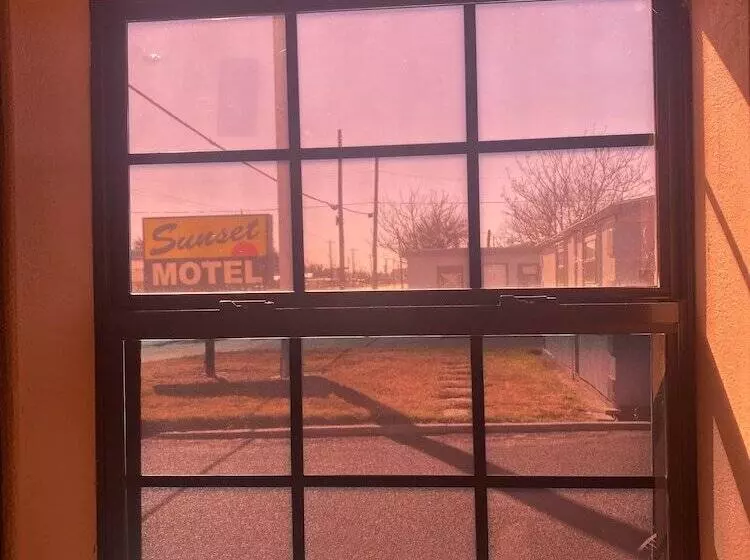 Sunset Motel