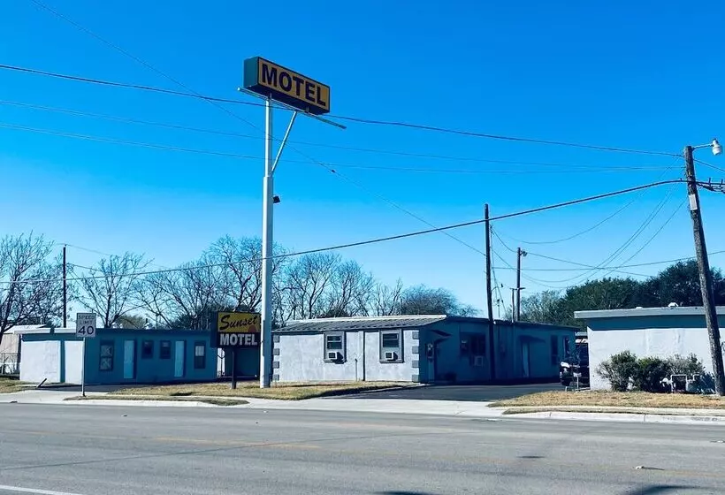 Sunset Motel