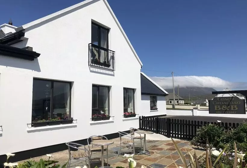 Aamiaismajoitus (B&B) Teach Cruachán Large Group Holiday Home
