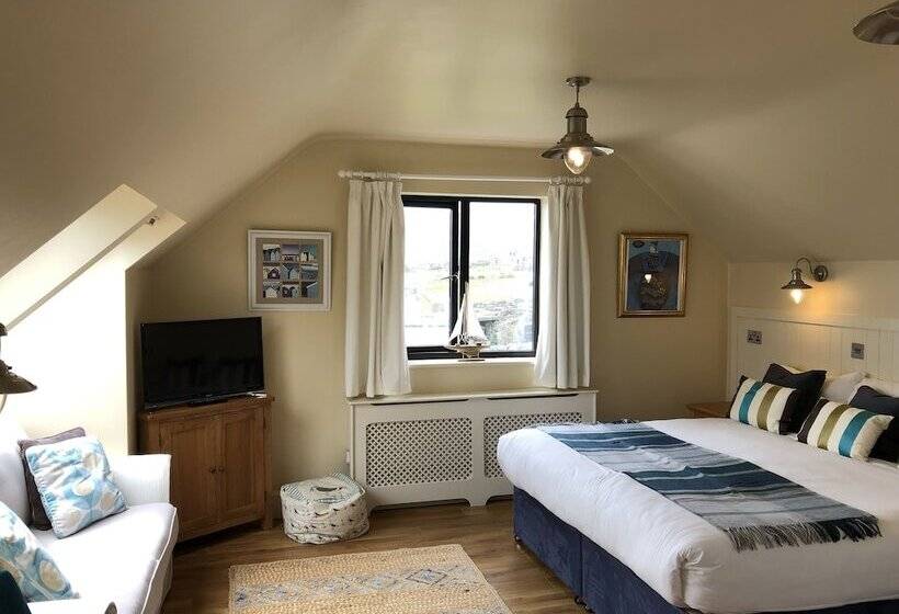 مبيت وإفطار Teach Cruachán Large Group Holiday Home