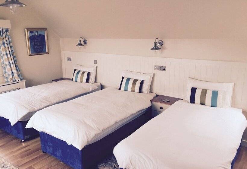 مبيت وإفطار Teach Cruachán Large Group Holiday Home