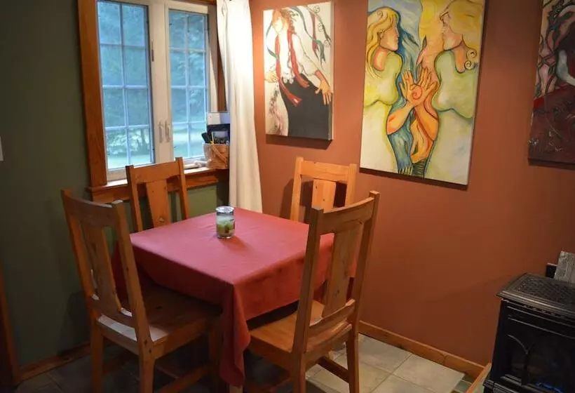 Copper Creek Inn At Mt Rainier