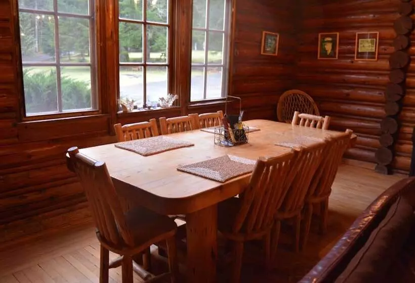 Copper Creek Inn At Mt Rainier