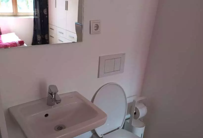 ホテル Hostel Bregenz