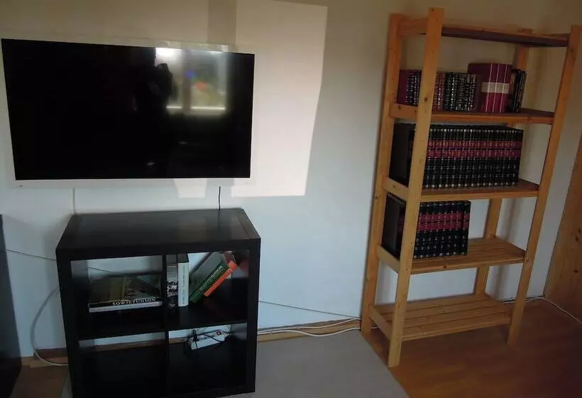 ホテル Hostel Bregenz