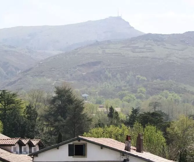 Hotelli Hôtel De La Rhune