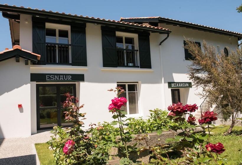 فندق Hôtel De La Rhune