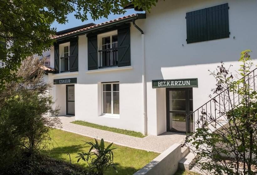 فندق Hôtel De La Rhune