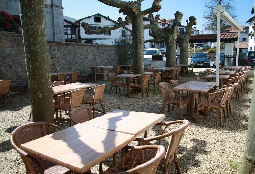 فندق Hôtel De La Rhune