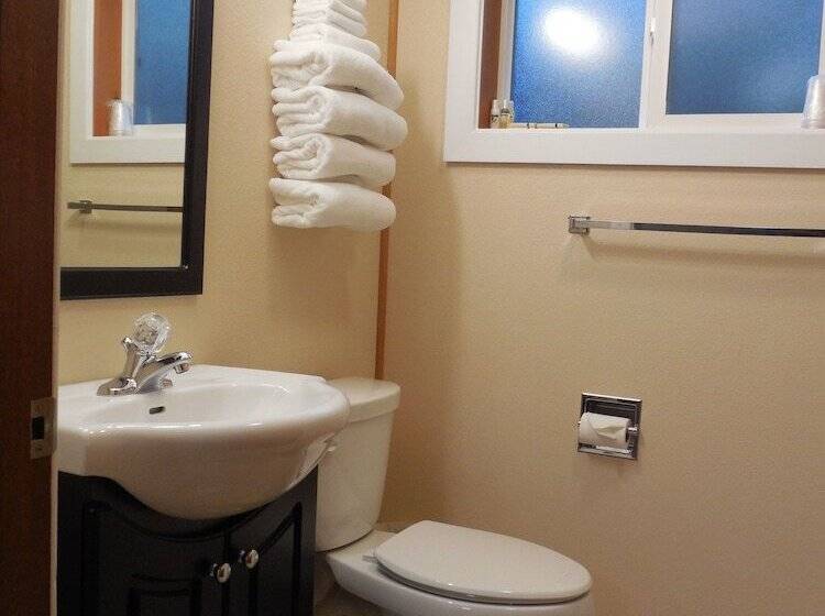 هتل Mountain View Lodge No Pets Allowed