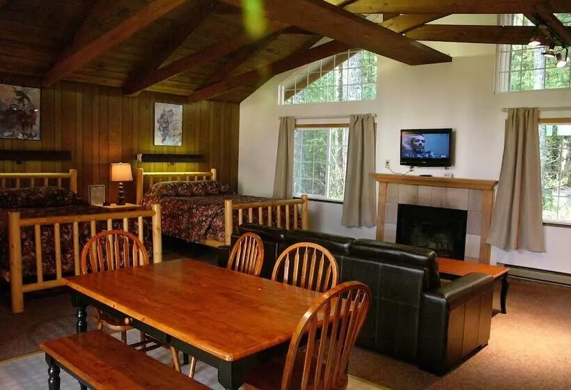 Hotelli Mountain View Lodge   No Pets Allowed