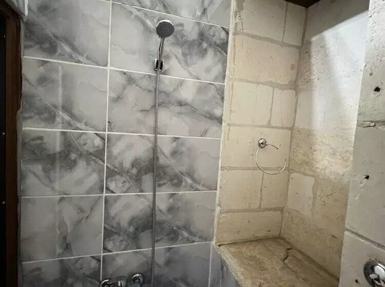 هتل Rehavi Konagi