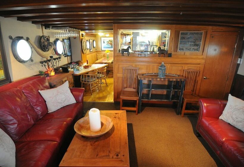 호텔 Swept Away Inn