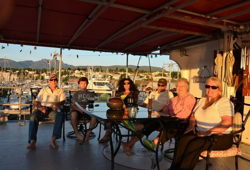 호텔 Swept Away Inn