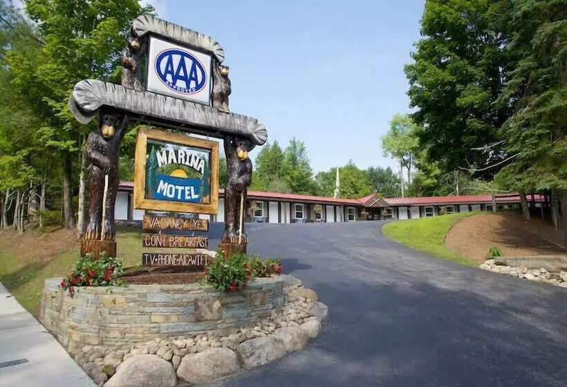 Marina Motel
