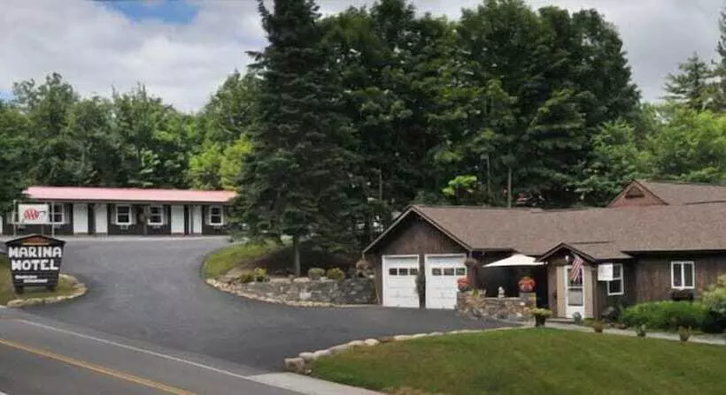 Marina Motel
