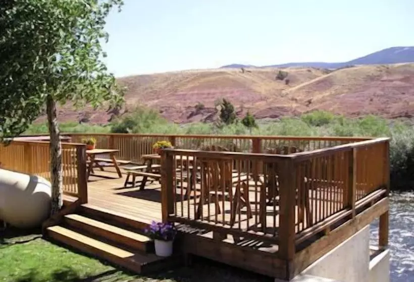 Motelli The Trail S End