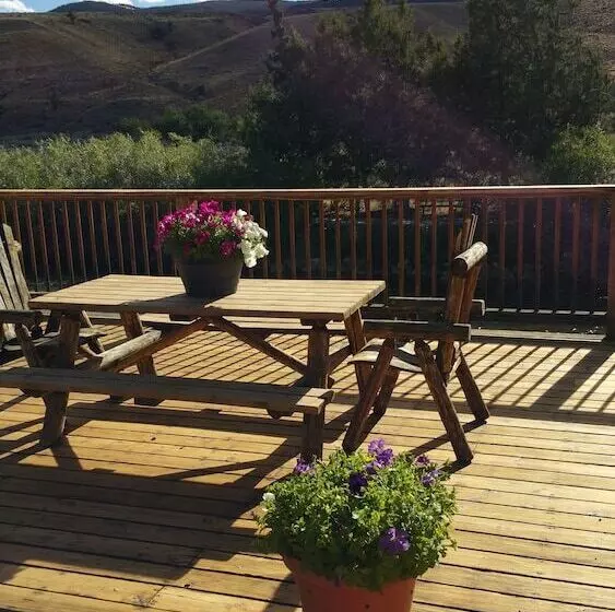 Motelli The Trail S End