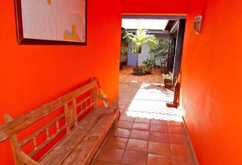 پانسیون Arca Villa And B&b