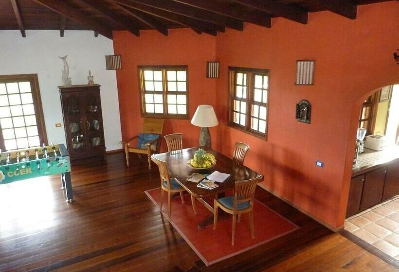 پانسیون Arca Villa And B&b