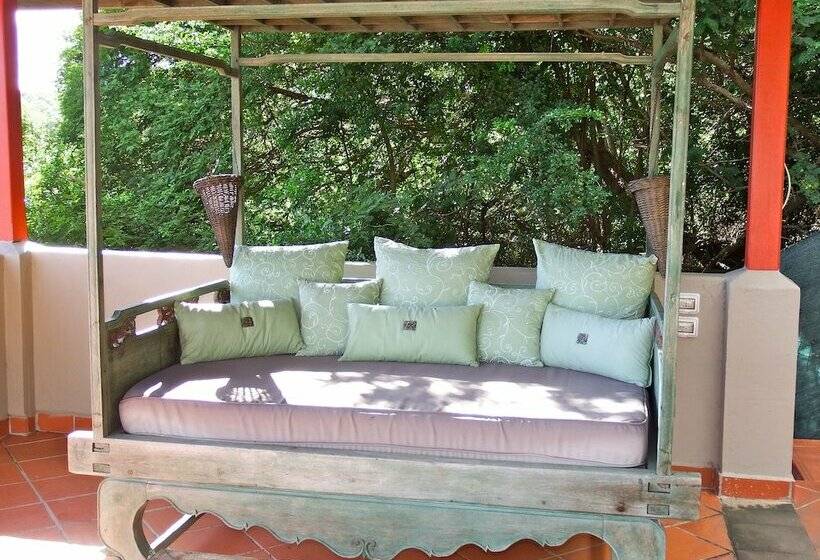 پانسیون Arca Villa And B&b