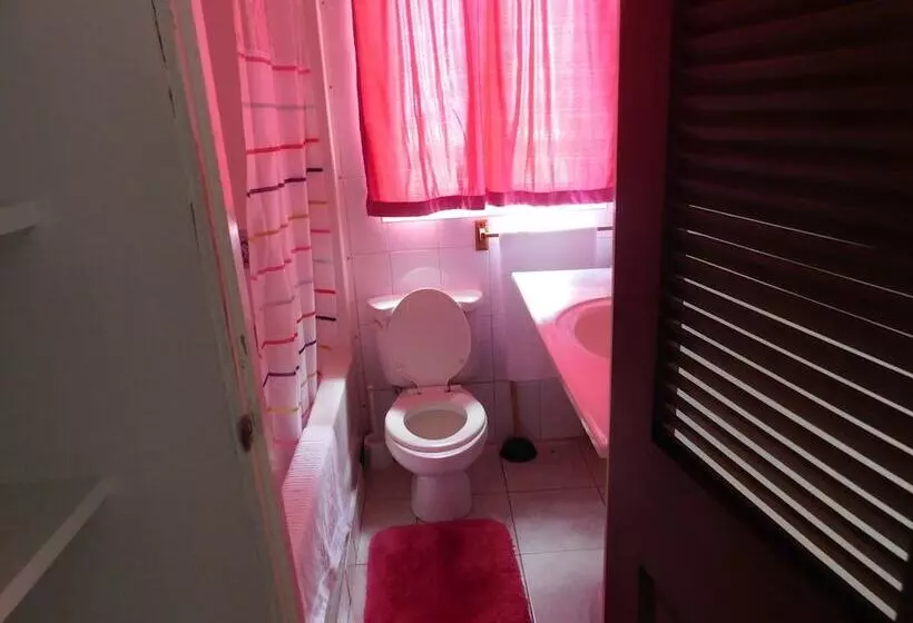 پانسیون Mr. Clean Bed And Breakfast