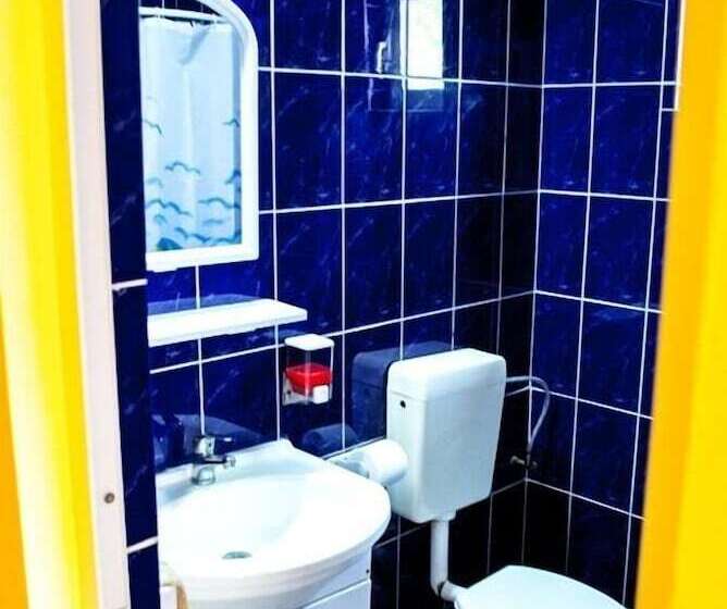 بنسيون Vila Luminita