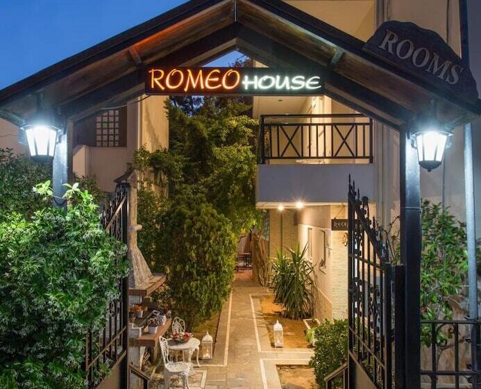 Malvasia Corner Studios