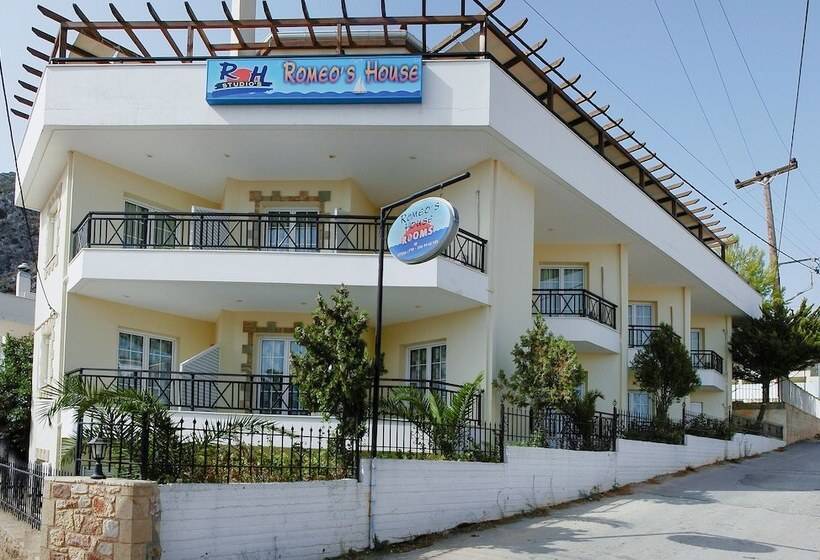 Malvasia Corner Studios