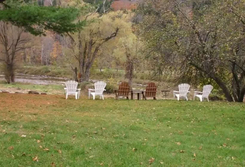 The Lincoln Inn & Restaurant At The Covered Bridge