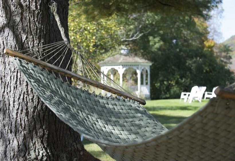 The Lincoln Inn & Restaurant At The Covered Bridge