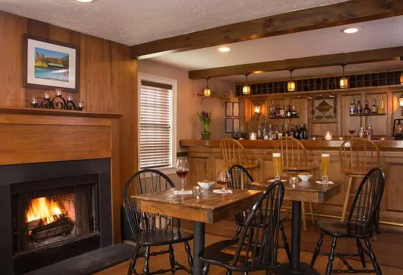 The Lincoln Inn & Restaurant At The Covered Bridge