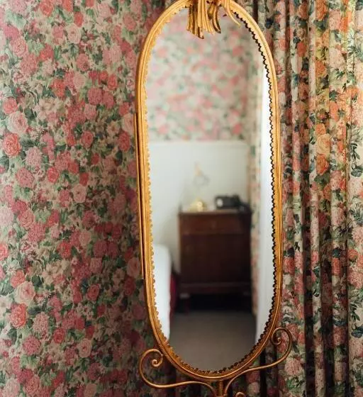 Das Kleine Hotel In Ruhiger Stadtlage