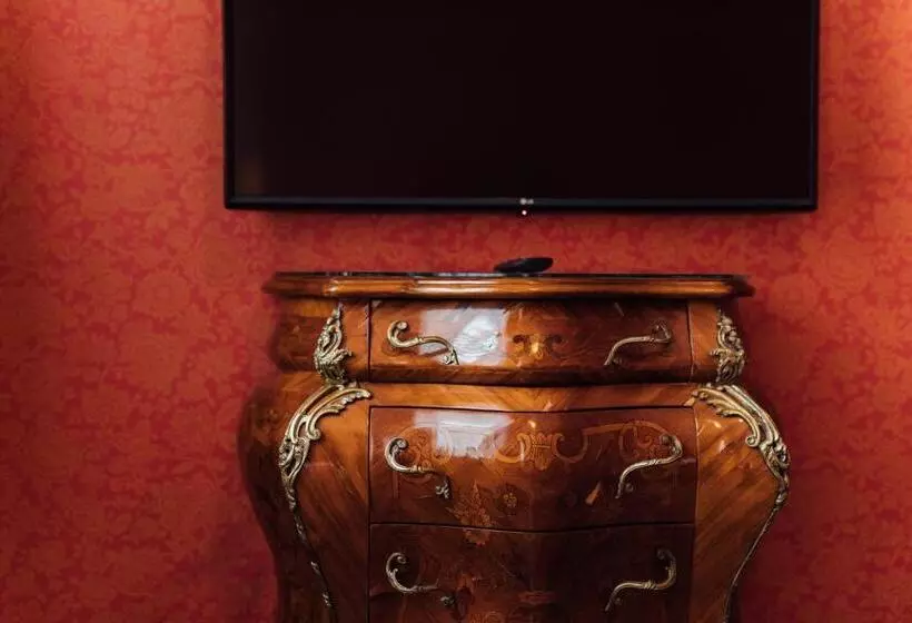 Das Kleine Hotel In Ruhiger Stadtlage