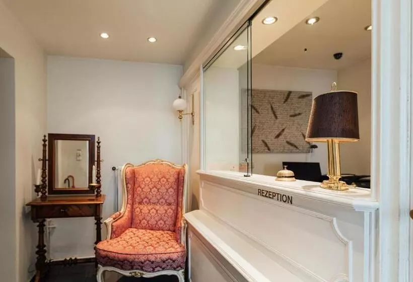 Das Kleine Hotel In Ruhiger Stadtlage