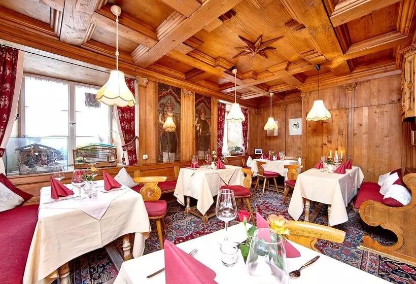 Hotel Alpenrose Traditionsgasthof Mittenwald