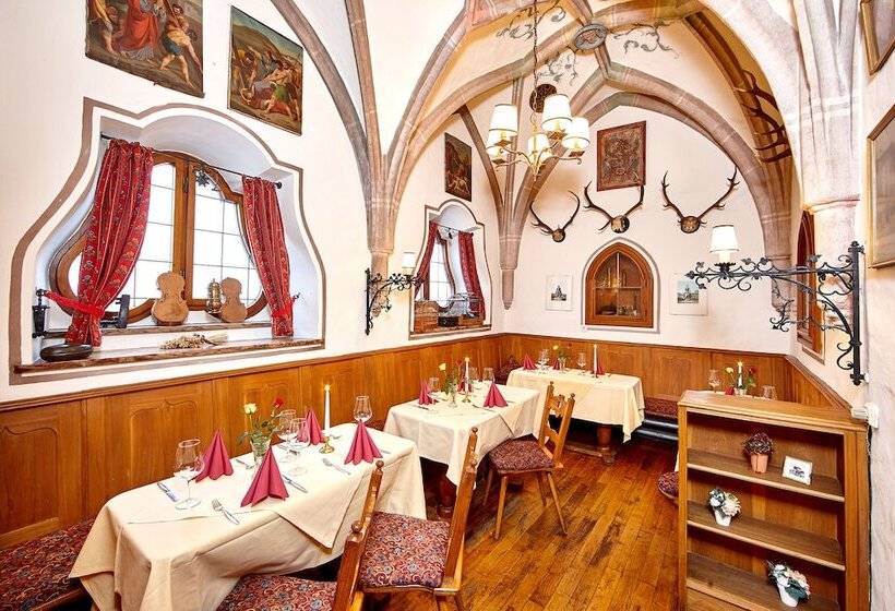 Отель Alpenrose Traditionsgasthof Mittenwald