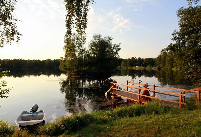 Отель Am Springhorstsee