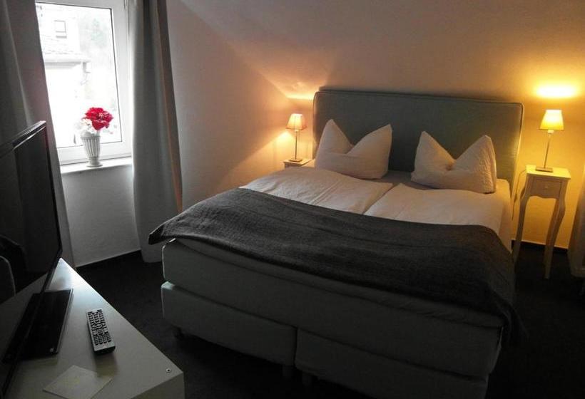 Отель Frankfurter Hof