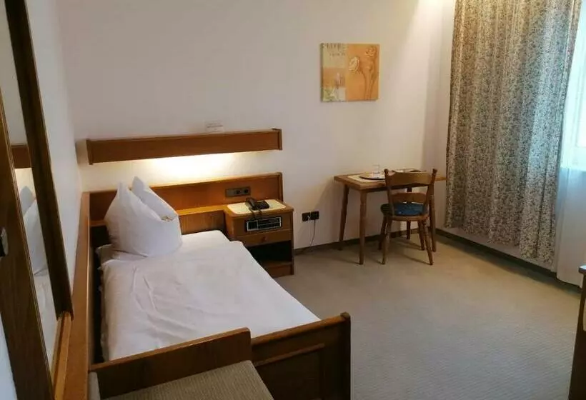 בית מלון כפרי Garni Am Rotkäppchenwald