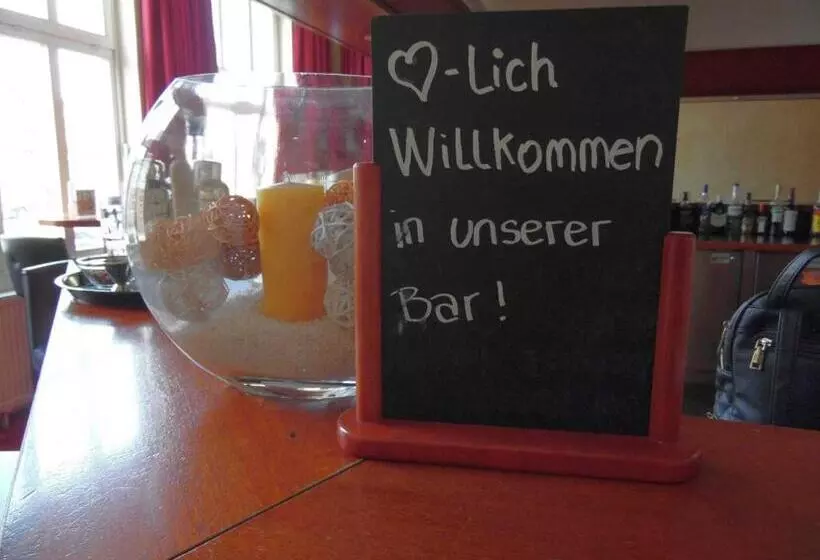 فندق Garni Arcis