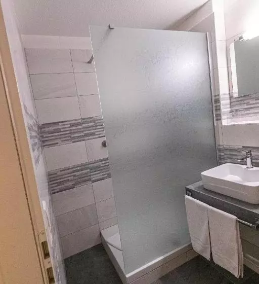 فندق Garni Arcis