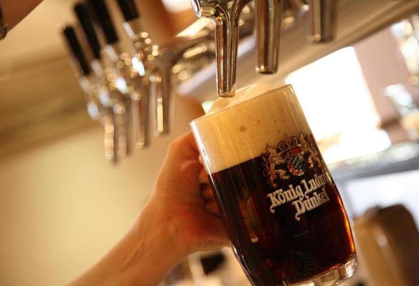 Отель Christine