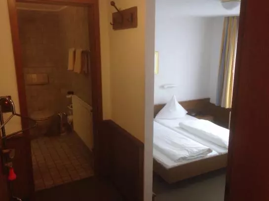 ペンション Lessinghof